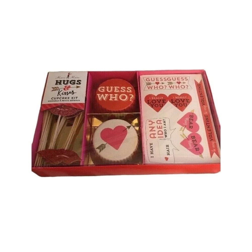 Meri Meri Hugs and Kisses Valentine Day Cupcake Decor Kit New Glitter Lips‎
